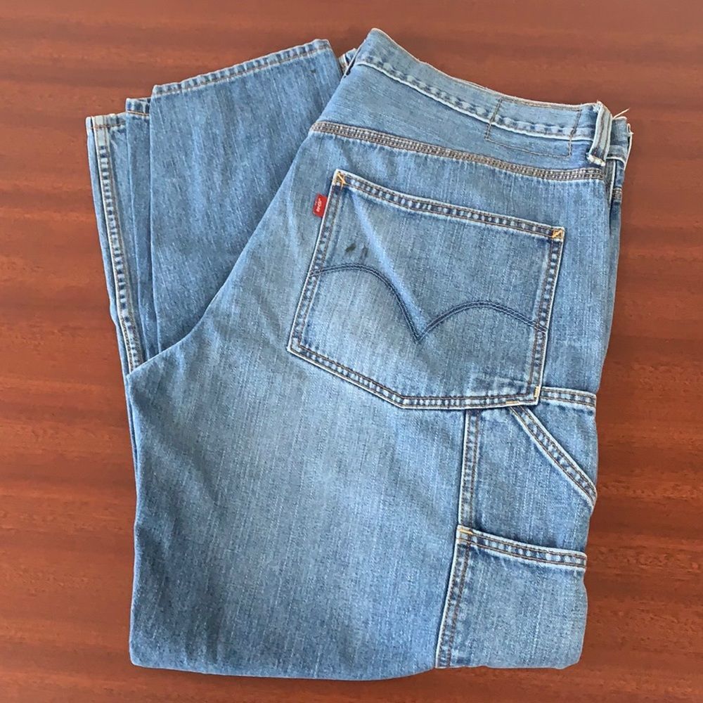 Vintage men’s carpenter Levi’s mom jeans